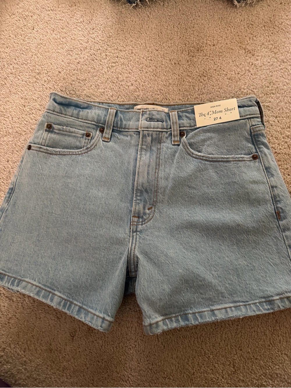 Abercrombie mom shorts size 27 4” inseam